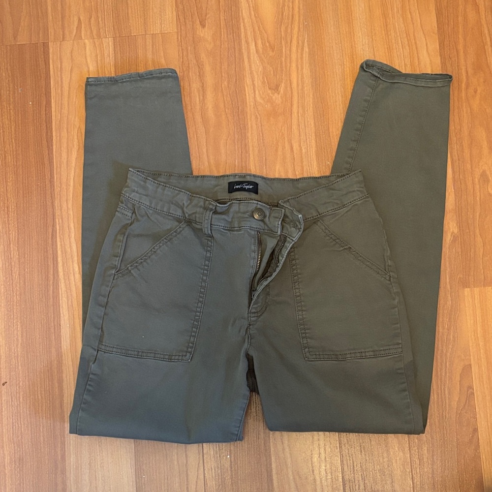 Lord & Taylor Olive Green Cargo Pants